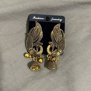 Traditional earrings